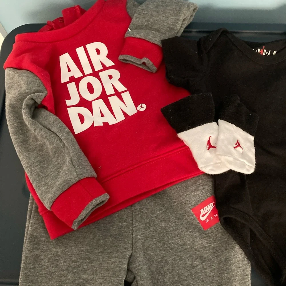 Jordan 6-9m Jordan Bundle EUC - Picture 2 of 5